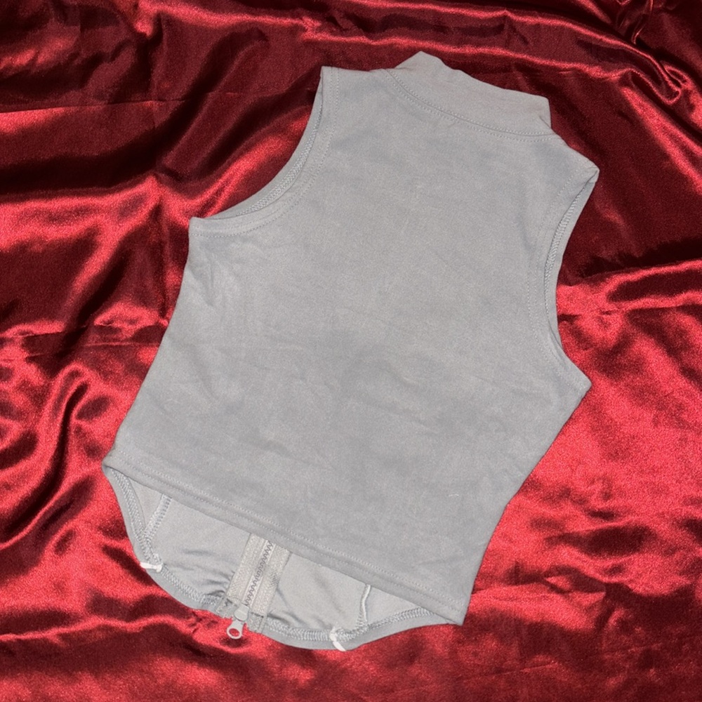 Velour zip up crop top - Picture 2 of 2